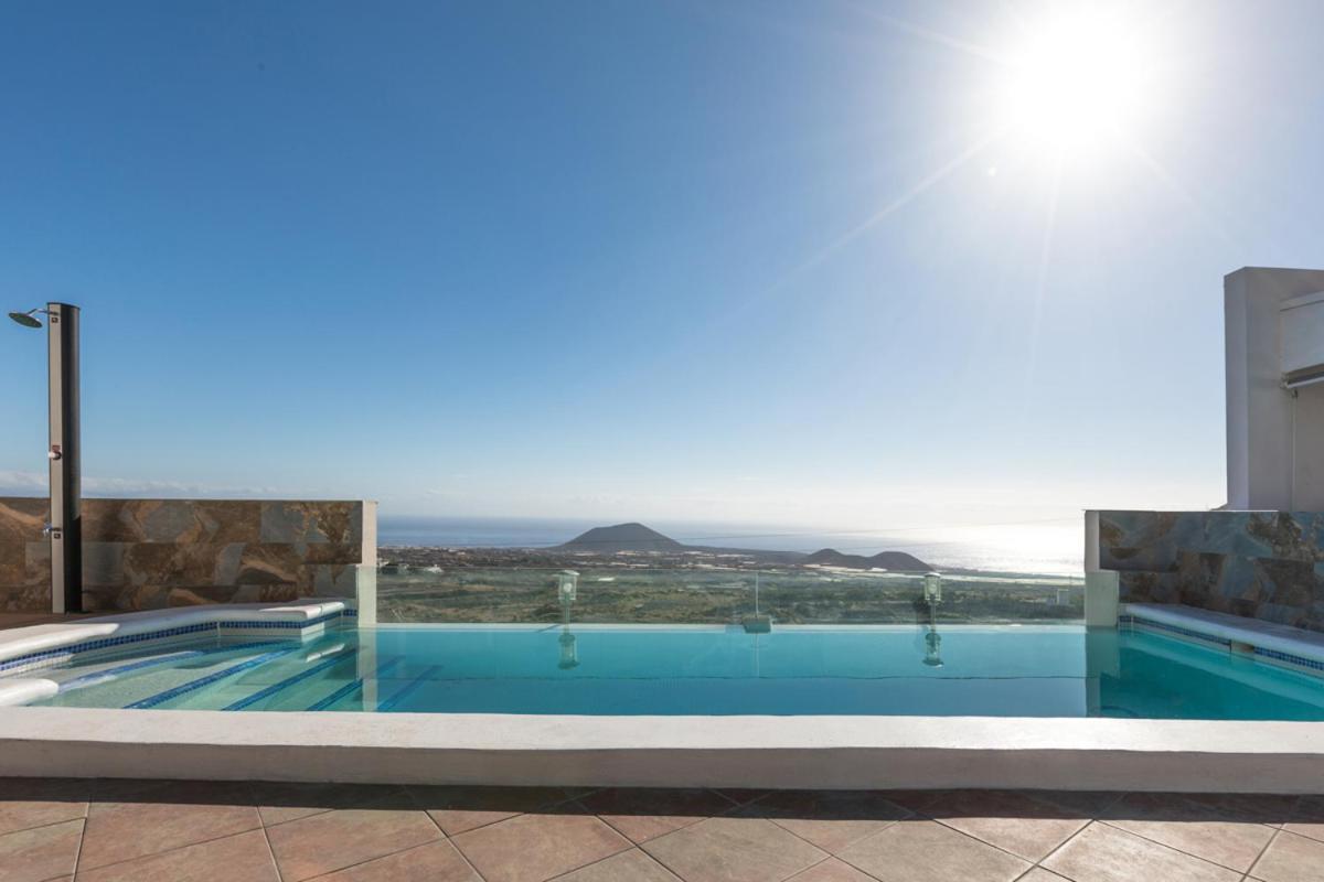 Jvg Villas - Villa Carolina Guimar Bagian luar foto