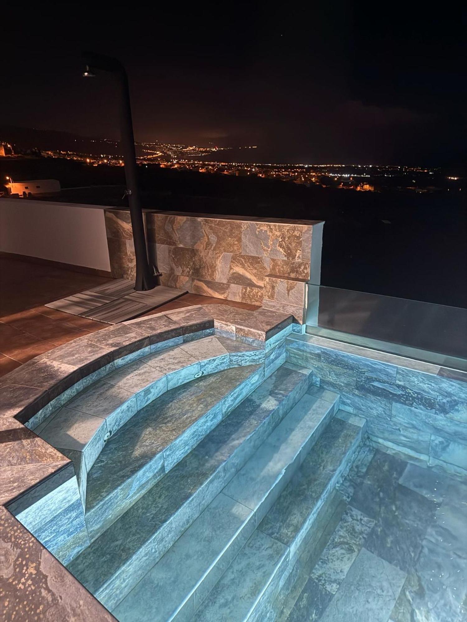 Jvg Villas - Villa Carolina Guimar Bagian luar foto